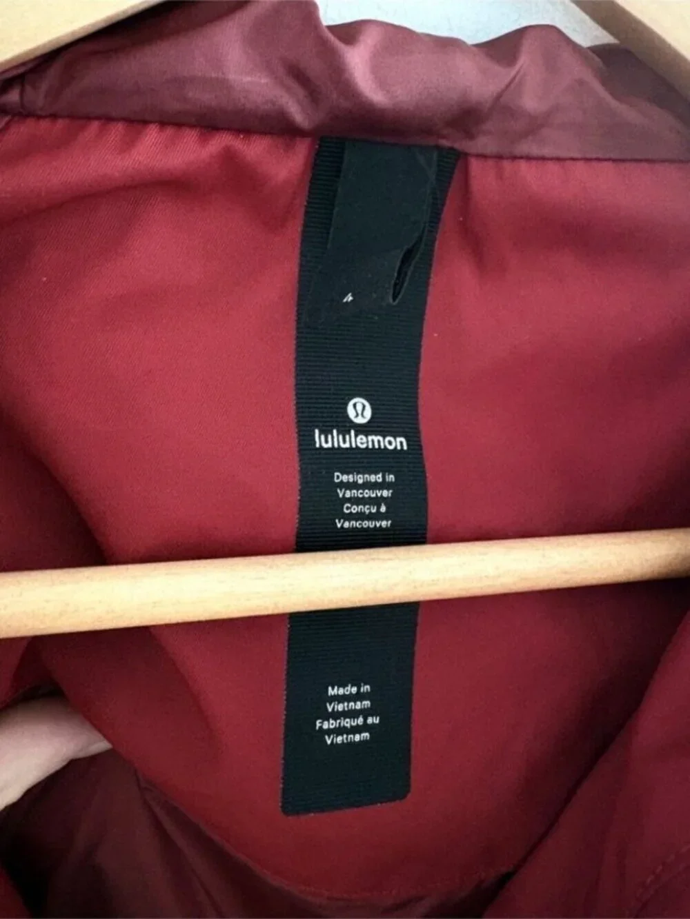 Lululemon Rain For Daze Jacket II Water Repellent Hooded Prep Red Size 4