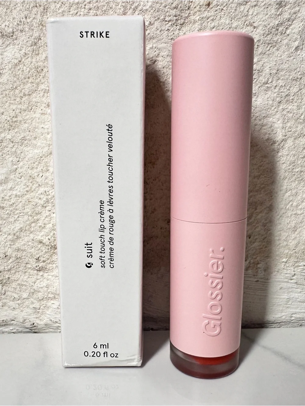 ⭐ Glossier Suit Soft Touch Lip Crème ⭐ Shade: Strike 6ml
