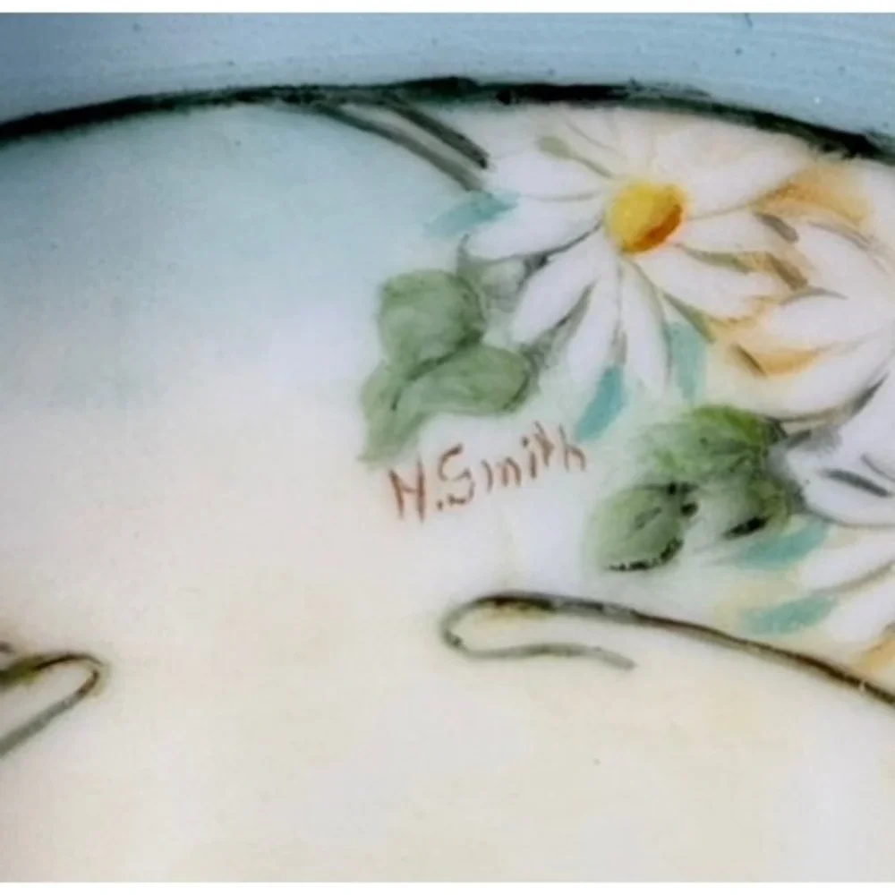 Thomas Bavaria Sevres Hand Painted Daisy Porcelain Plate Signed N Smith 6.5