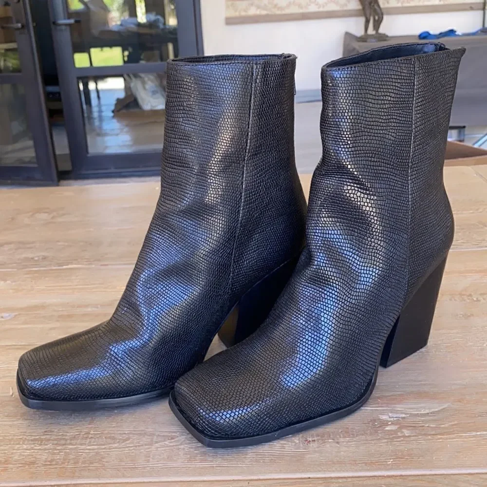 Free People Skylar Square Toe Ankle Boot US 8