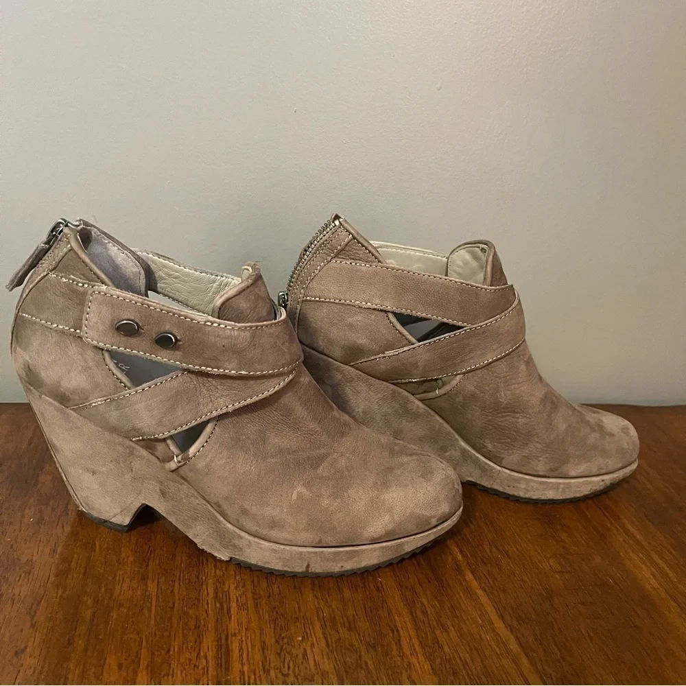 Eileen Fisher excellent preowned