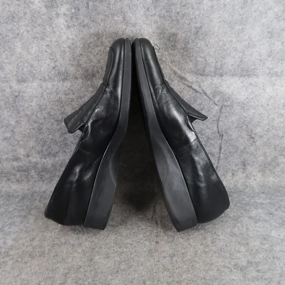 Naturalizer used shoes