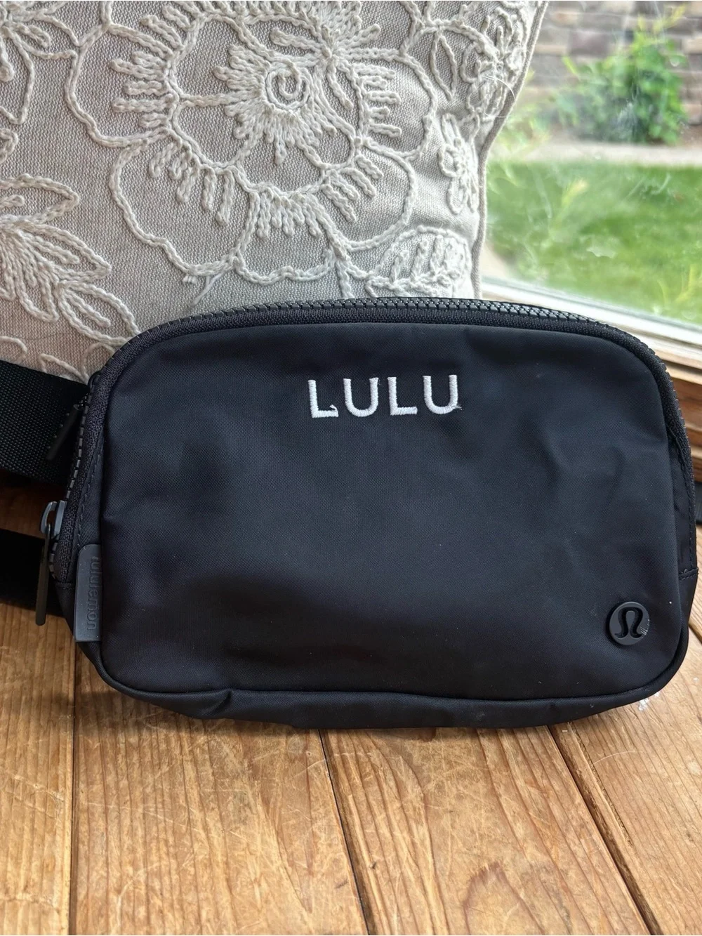 Lululemon Black Everywhere Belt Bag