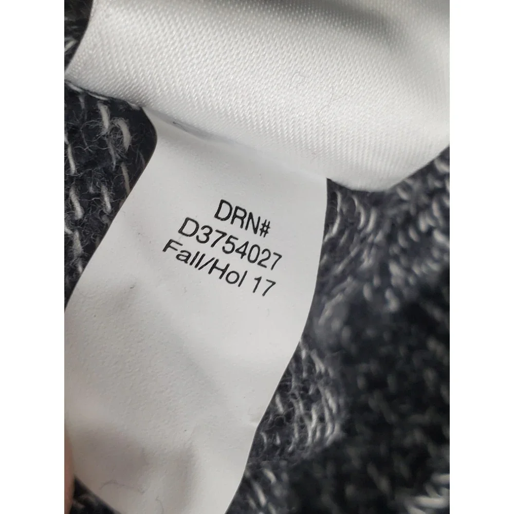 Eddie Bauer xl behind sleeves