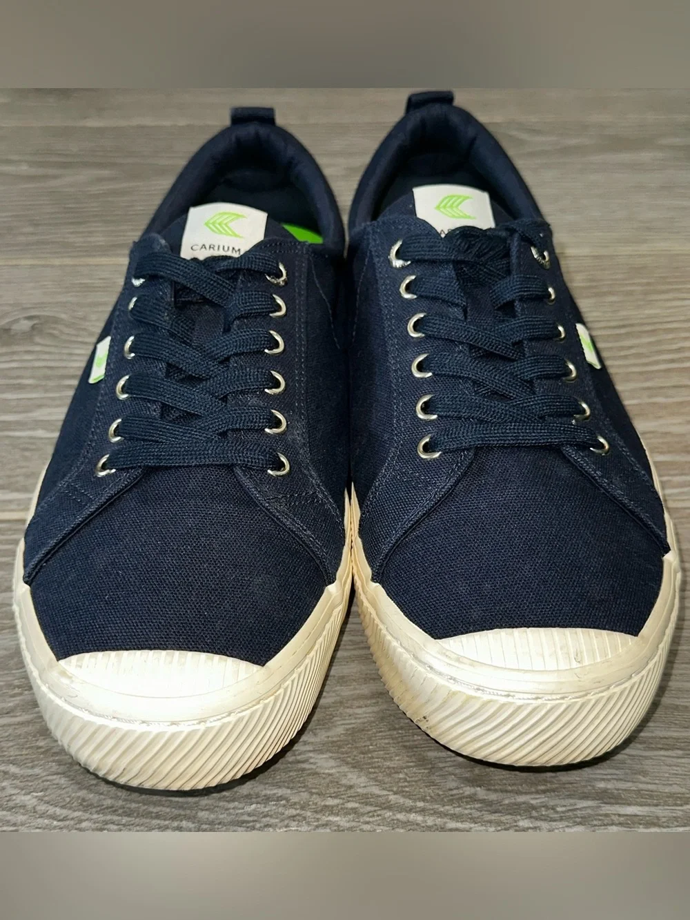 Cariuma oca athletic