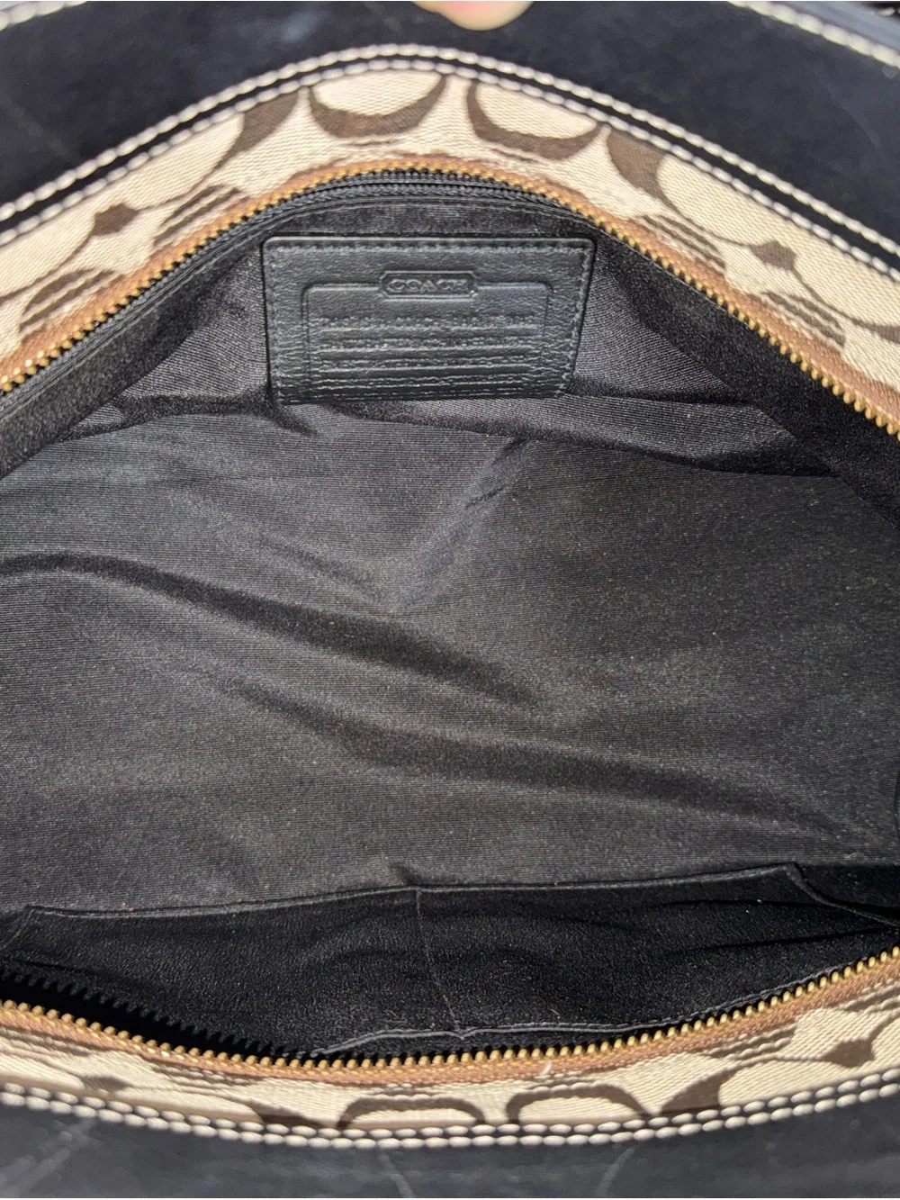 Coach legacy signature