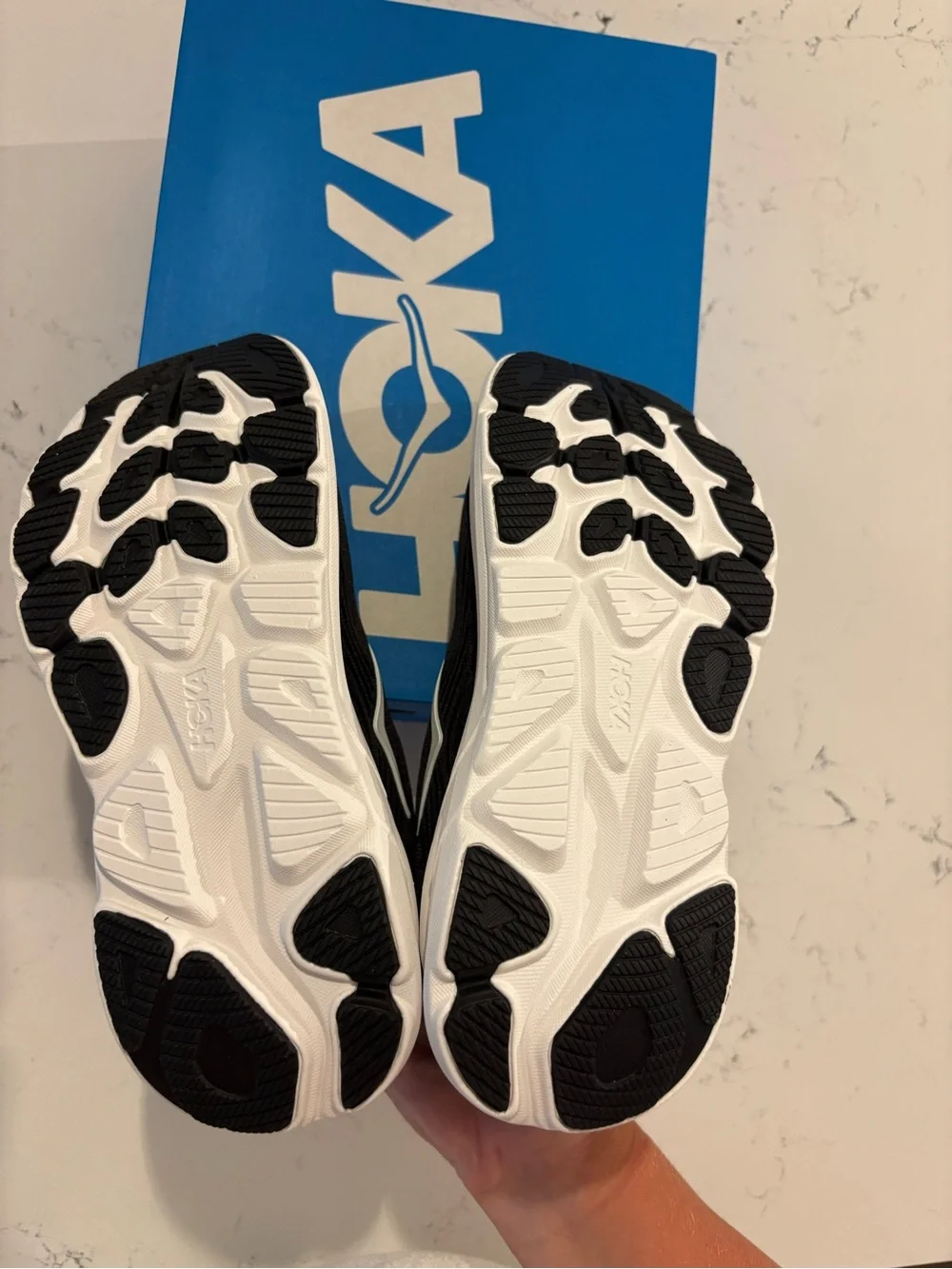 HOKA Clifton 11 Running Shoes