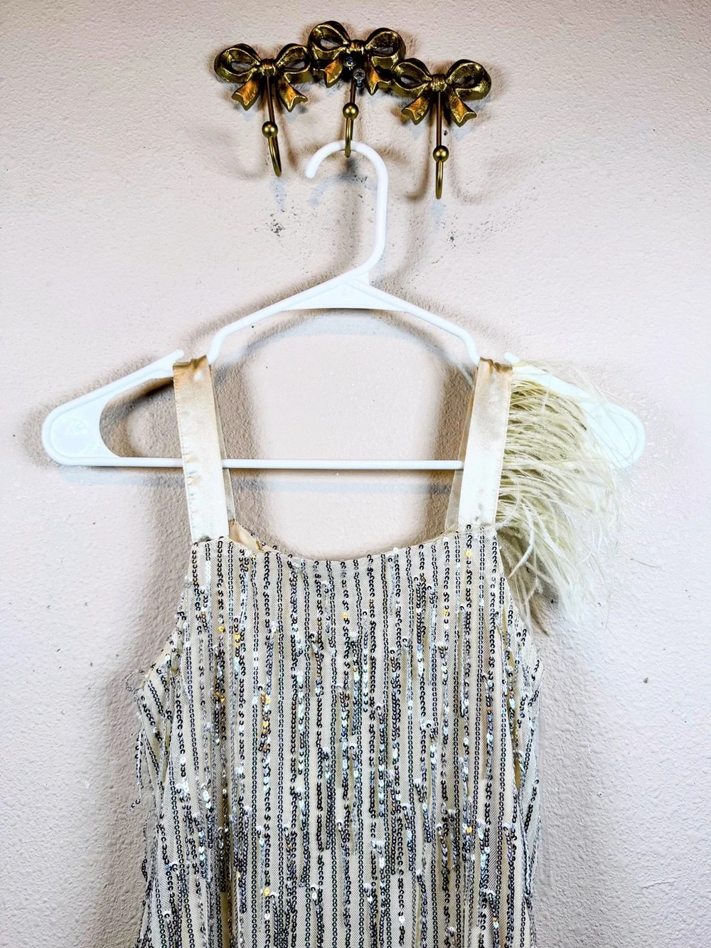 Speechless Kids Ivory w/Silver Sequins Feather-Shoulder Party Dress. Size 14