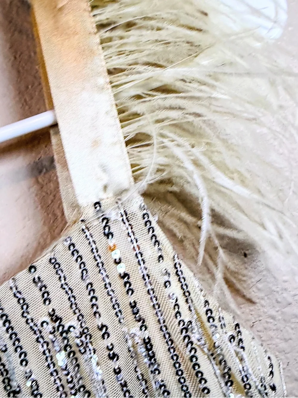 Speechless sparkling ivory