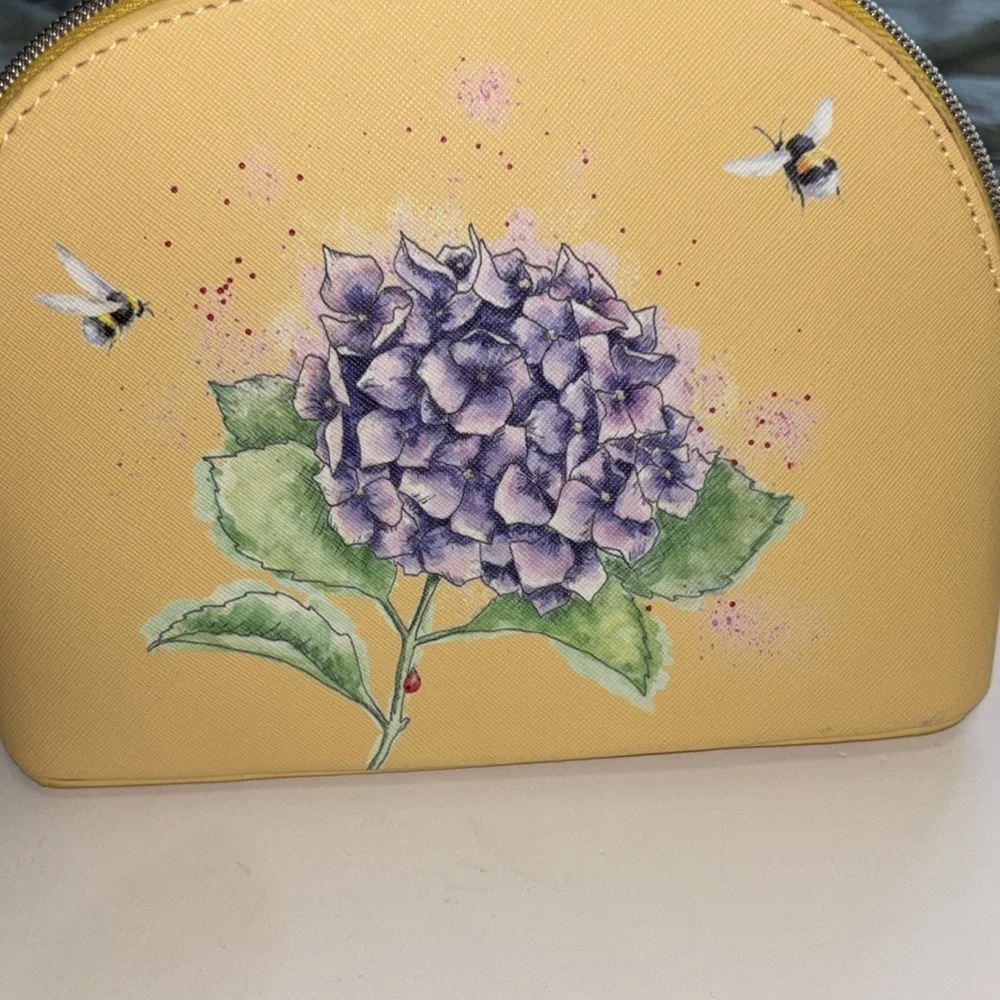 WRENDALE BRAND YELLOW HYDRANGEA WITH BEES AND LADYBUG DESIGN VINYL ZIP CLOSURE