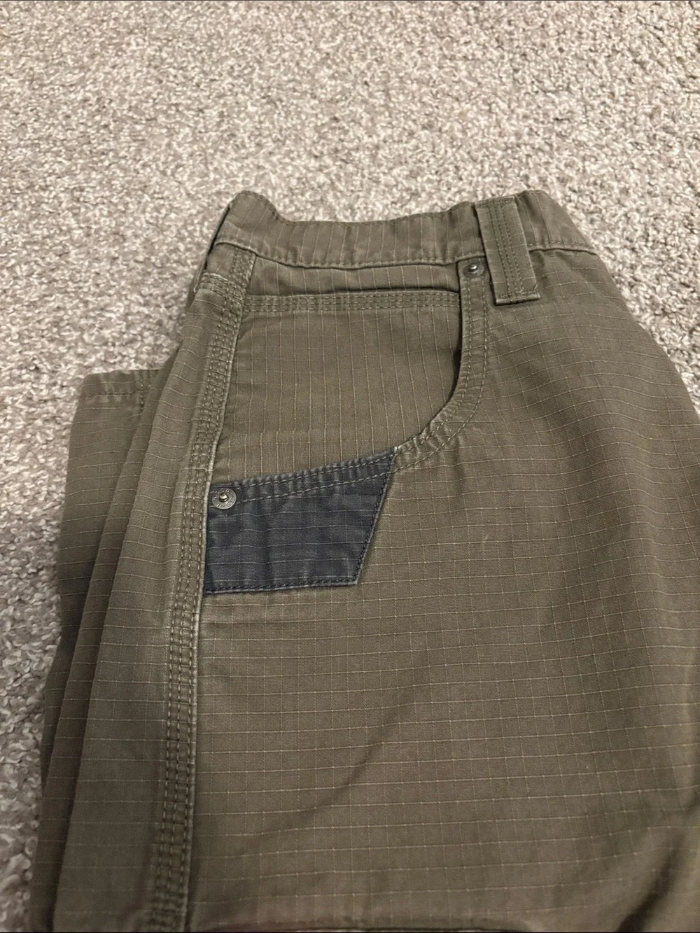 Levis Strauss durable olive