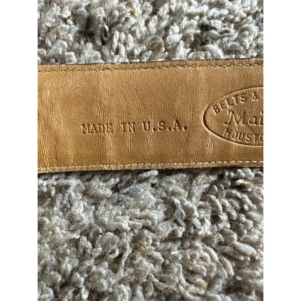 Maida's Houston Texas Crocodile Belt Made in USA Size 32 no buckle brown