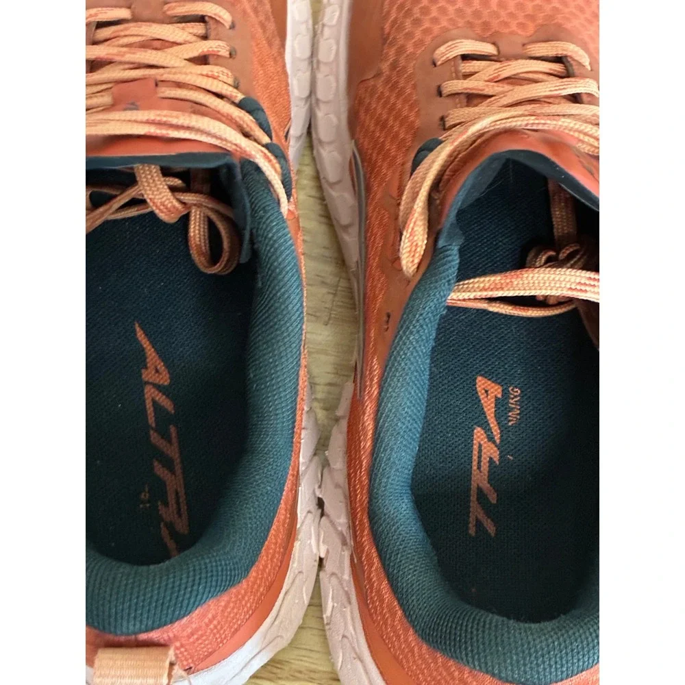 Altra Outroad Womens Trail Running Shoes Orange Pink AL0A7R72680 US 7.5