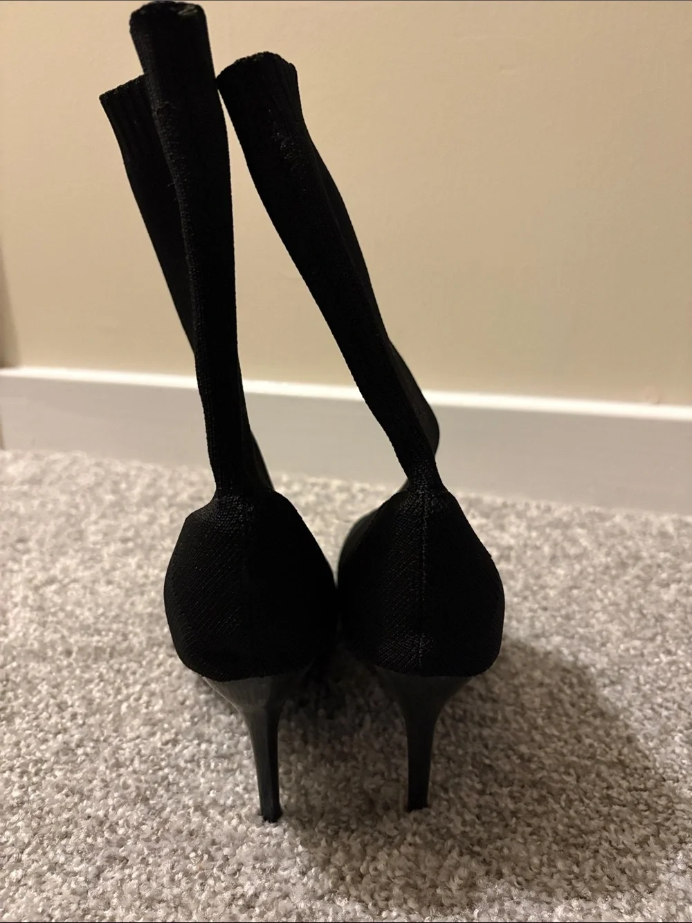 N/A sleek black
