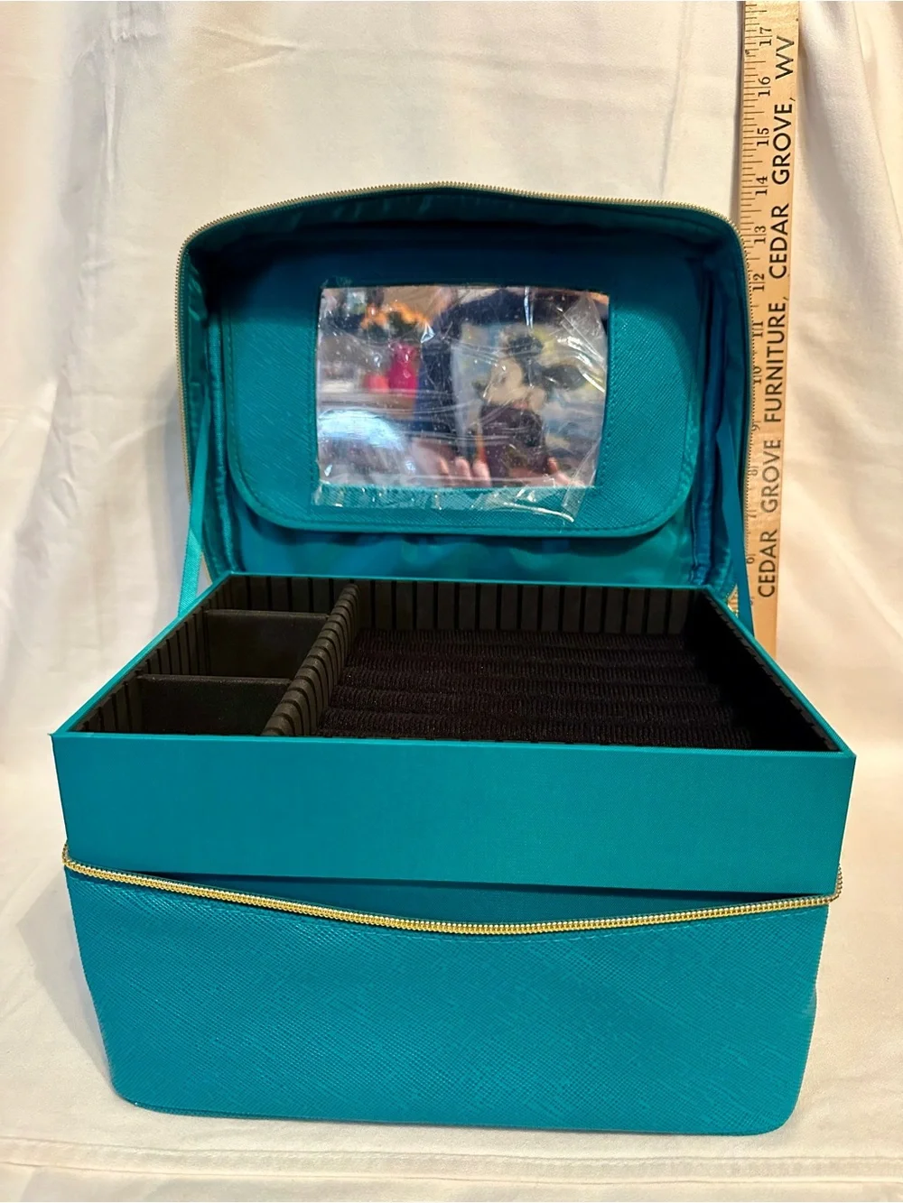 N/A stylish turquoise