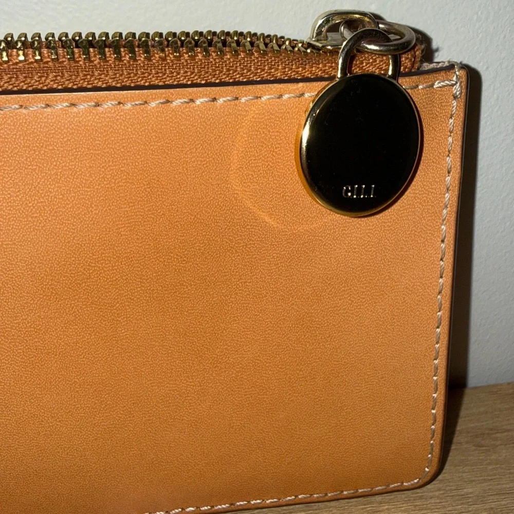 G.I.L.I. slim leather