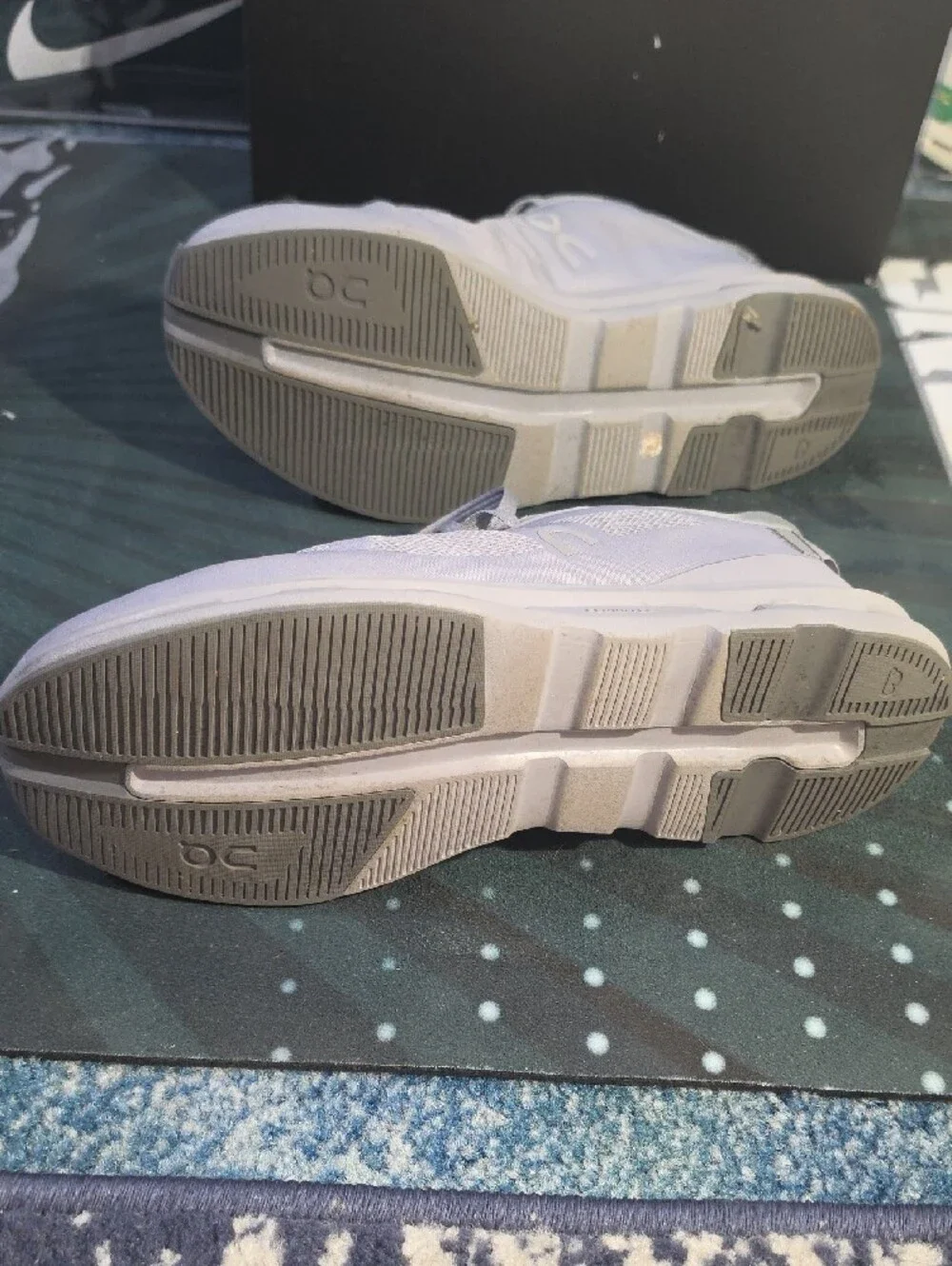 On Running upper athletic sole