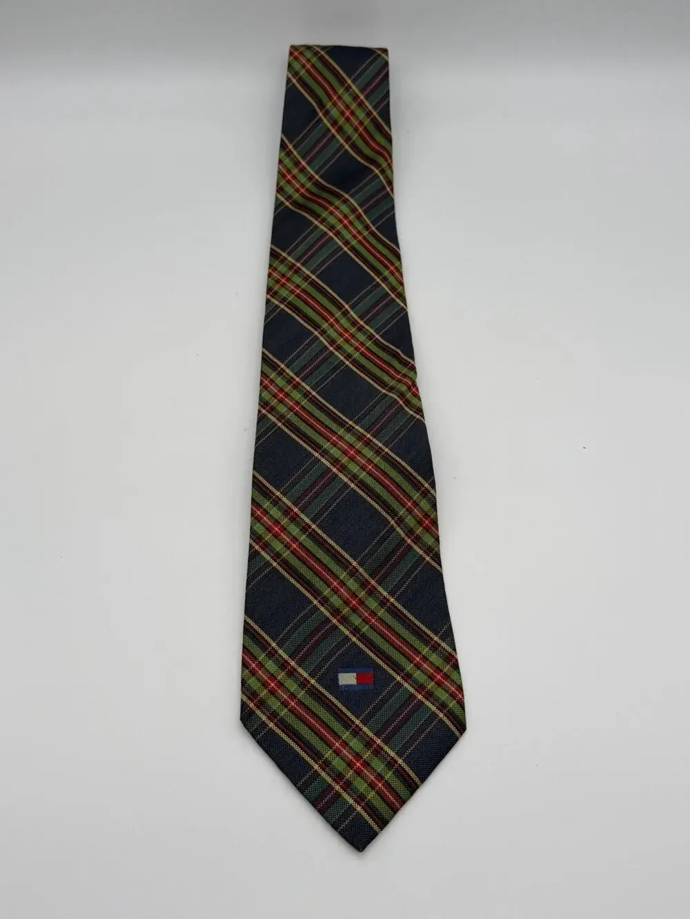 Tommy Hilfiger Mens Tie Plaid Tartan Flag Logo Silk Necktie Multicolor