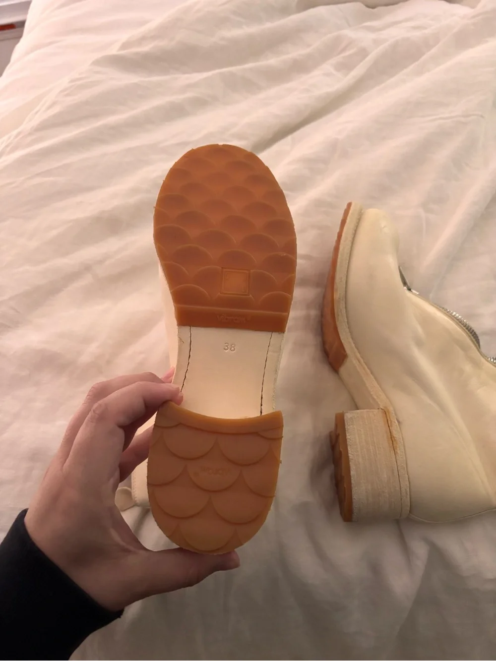 Guidi cream leather