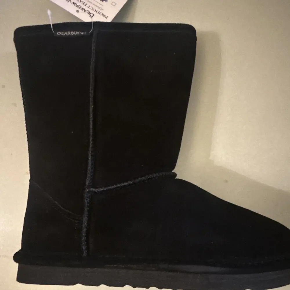BearPaw pull versatile wardrobe