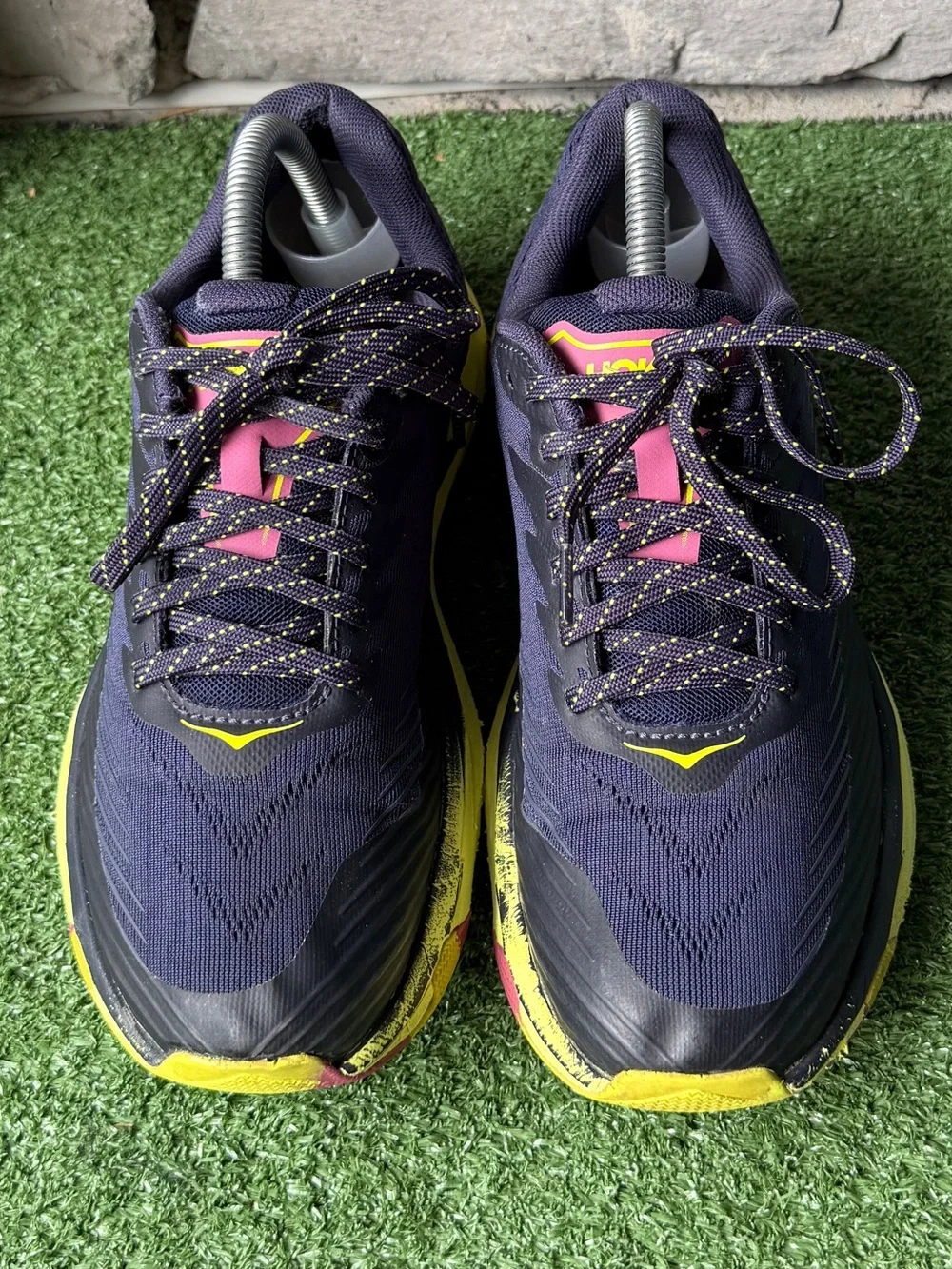 Hoka One One mesh issues
