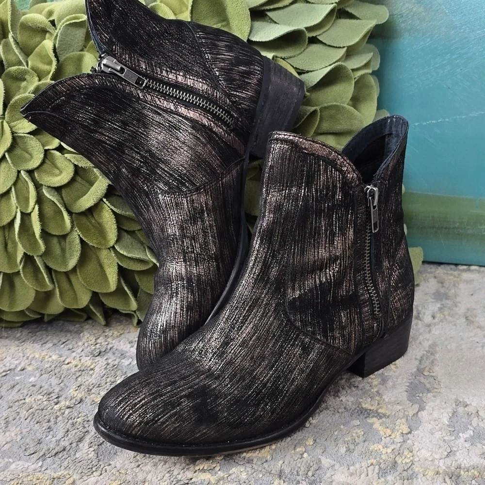 Seychelles Lucky Penny Graphite Metallic Ankle Boots