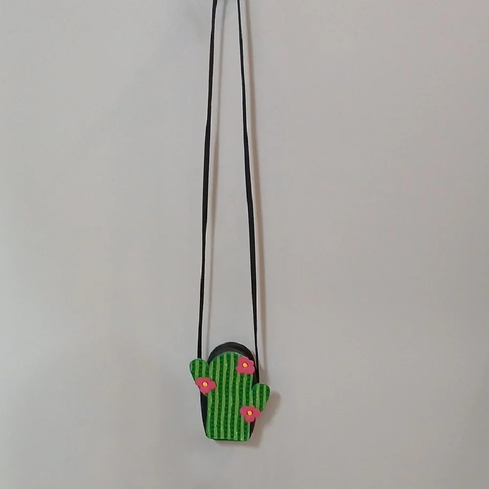 Source Unknown cactus purse