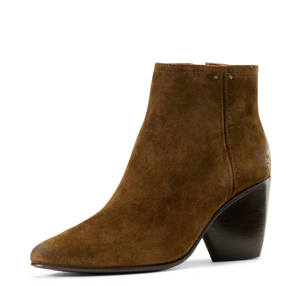 Ariat versatile color