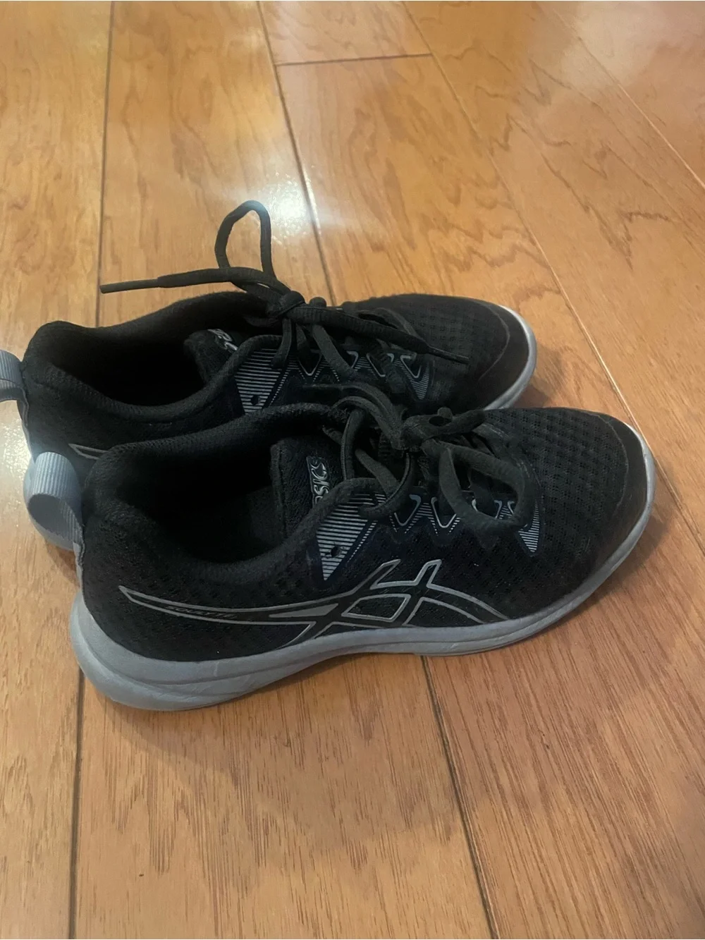 Asics breathable black