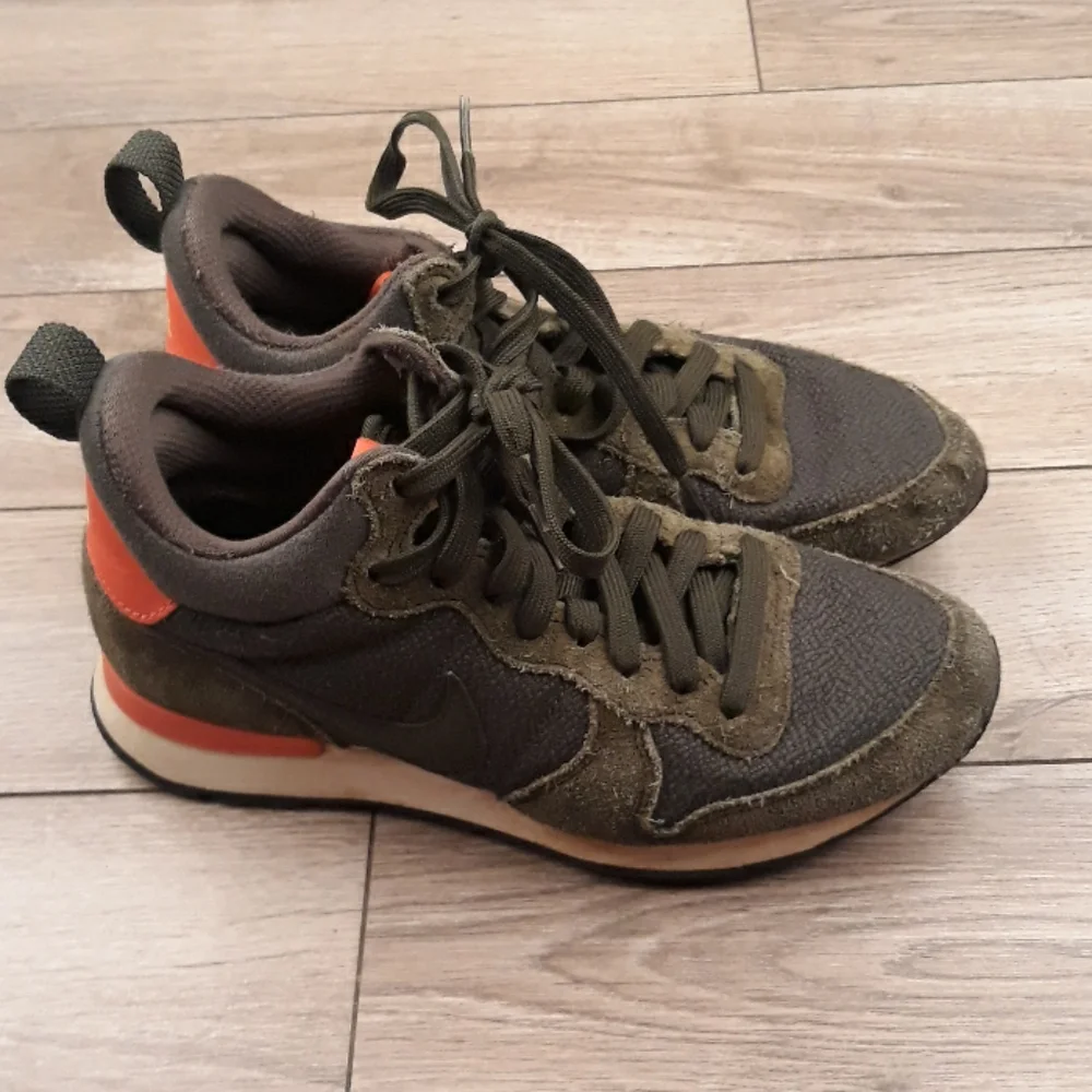 Nike women internationalist‎