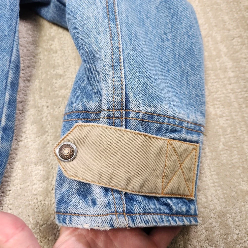 Levis has some