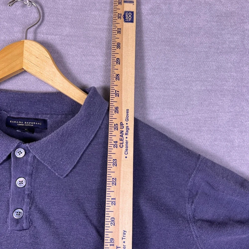 Banana Republic flat lay