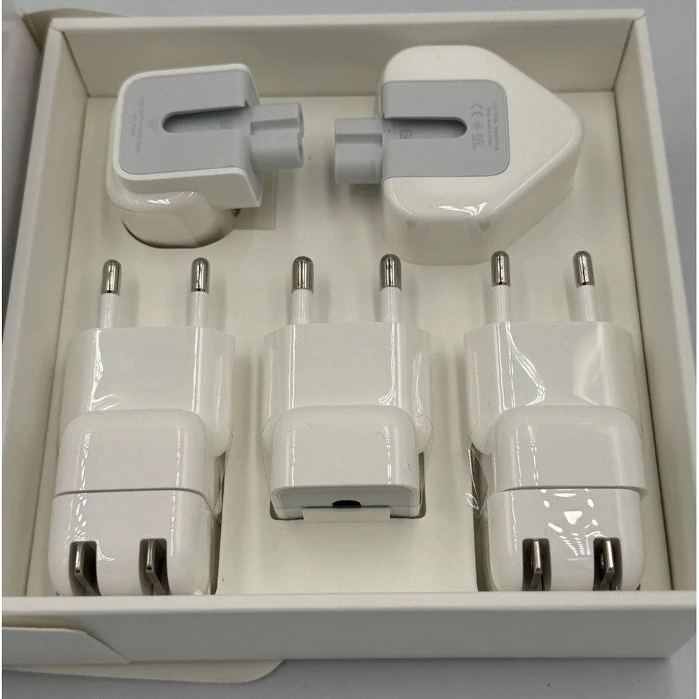Apple world travel