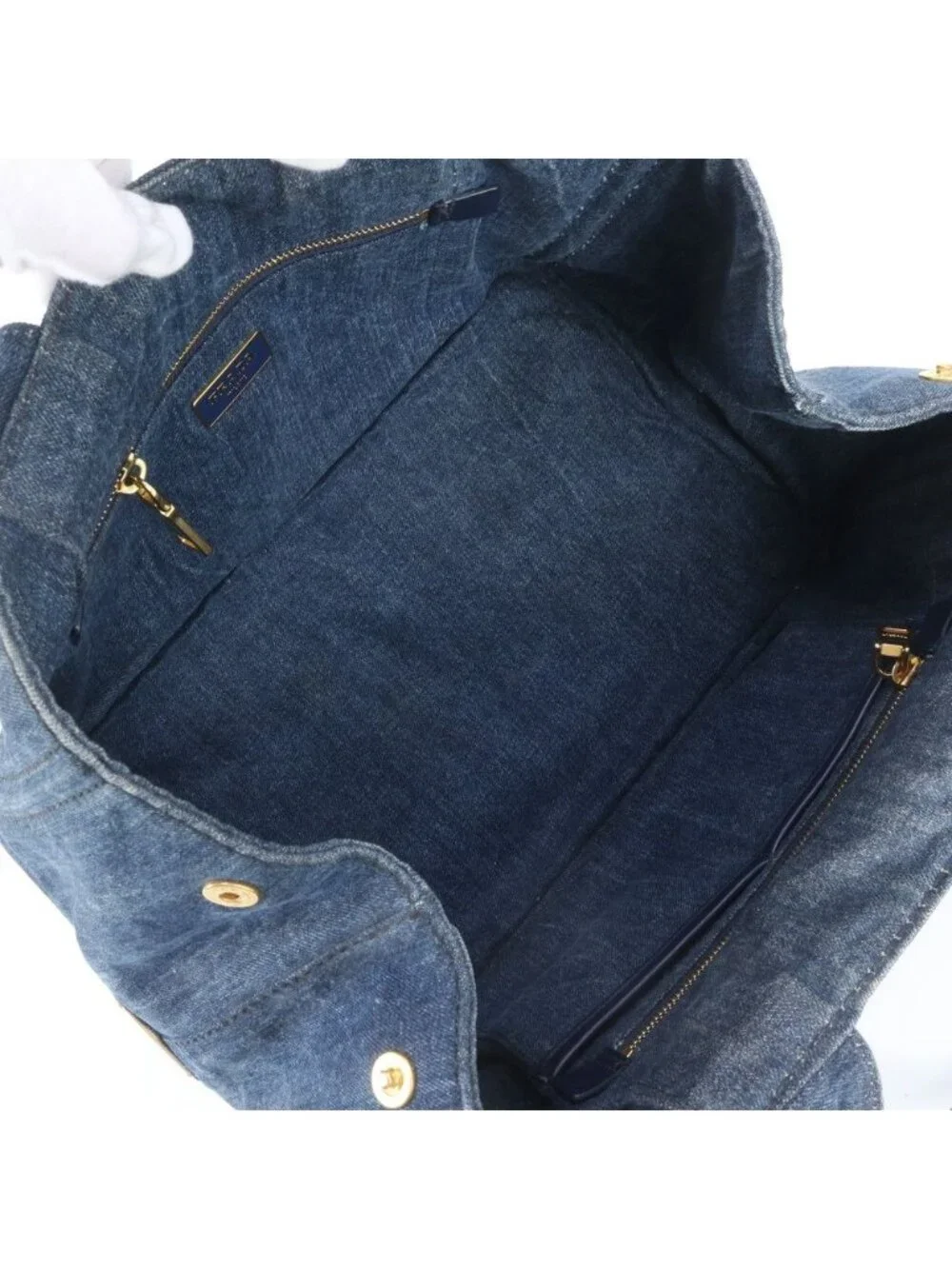Prada this authentic