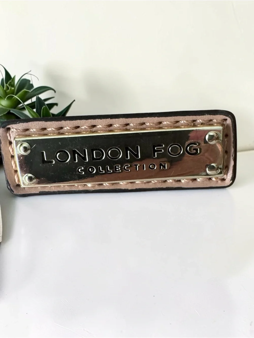 London Fog slip leather smooth