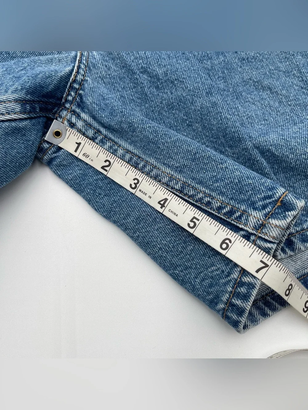 VTG 2000s Levi’s 550 Jean Shorts Women’s 14 Mis Relaxed Fit Blue Denim Jorts