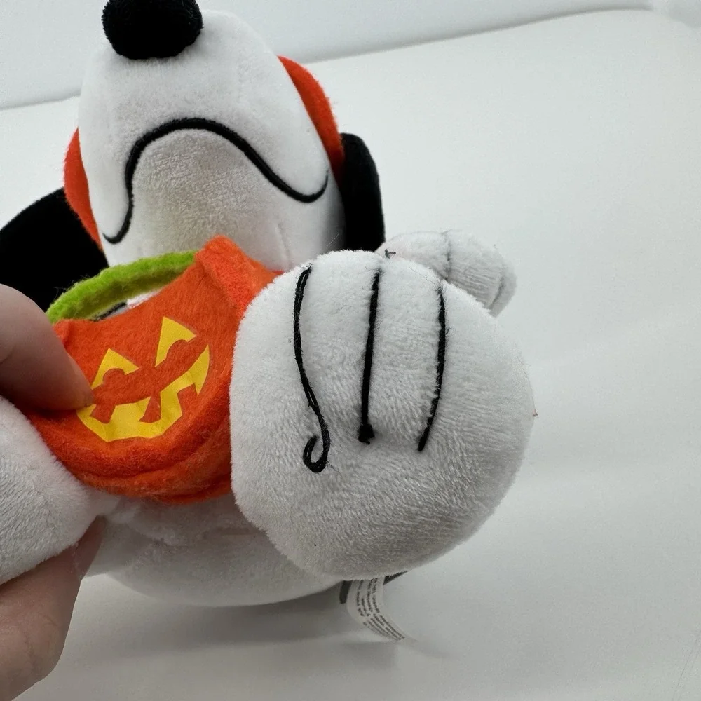 Hallmark Peanuts Snoopy Halloween Plush Pumpkin Masked Trick or Treat  7