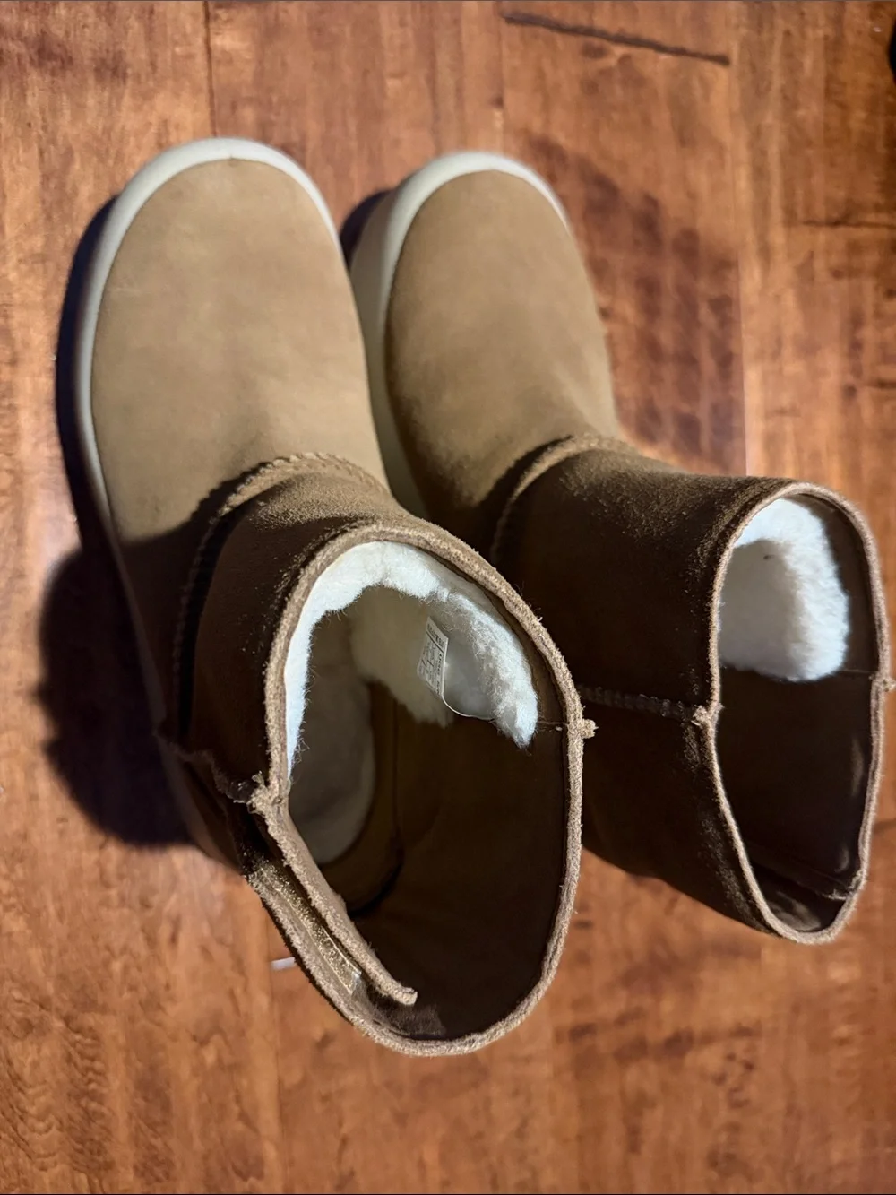 Ugg platform boots Size 7