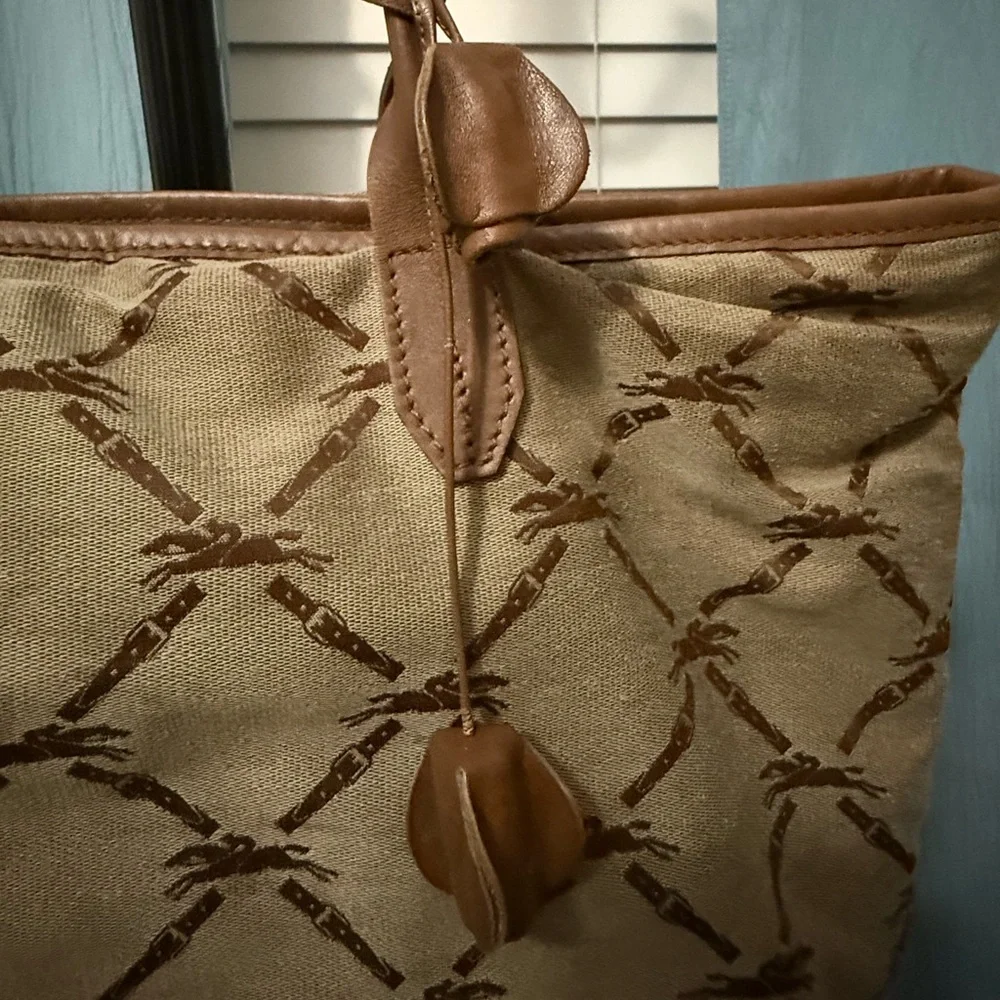 Longchamp classic canvas