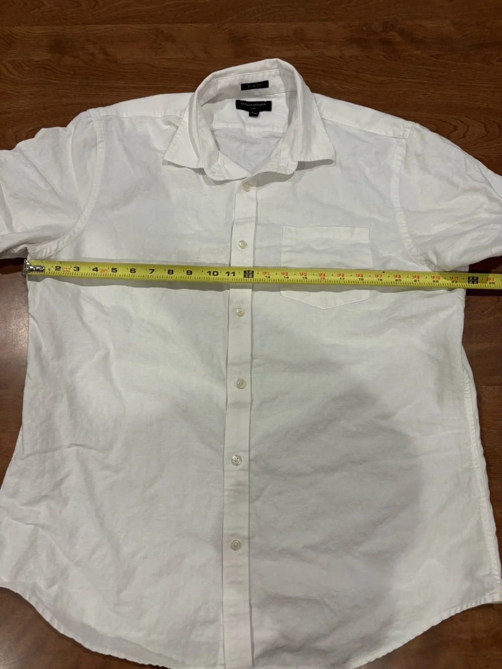 Banana Republic White Short-Sleeve Button-Down Collared Shirt Cotton & Linen