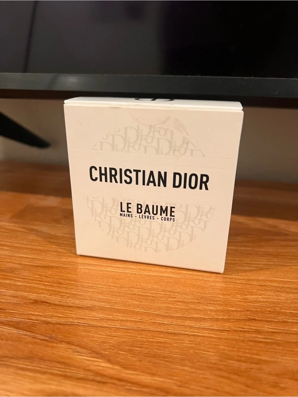 Dior le body