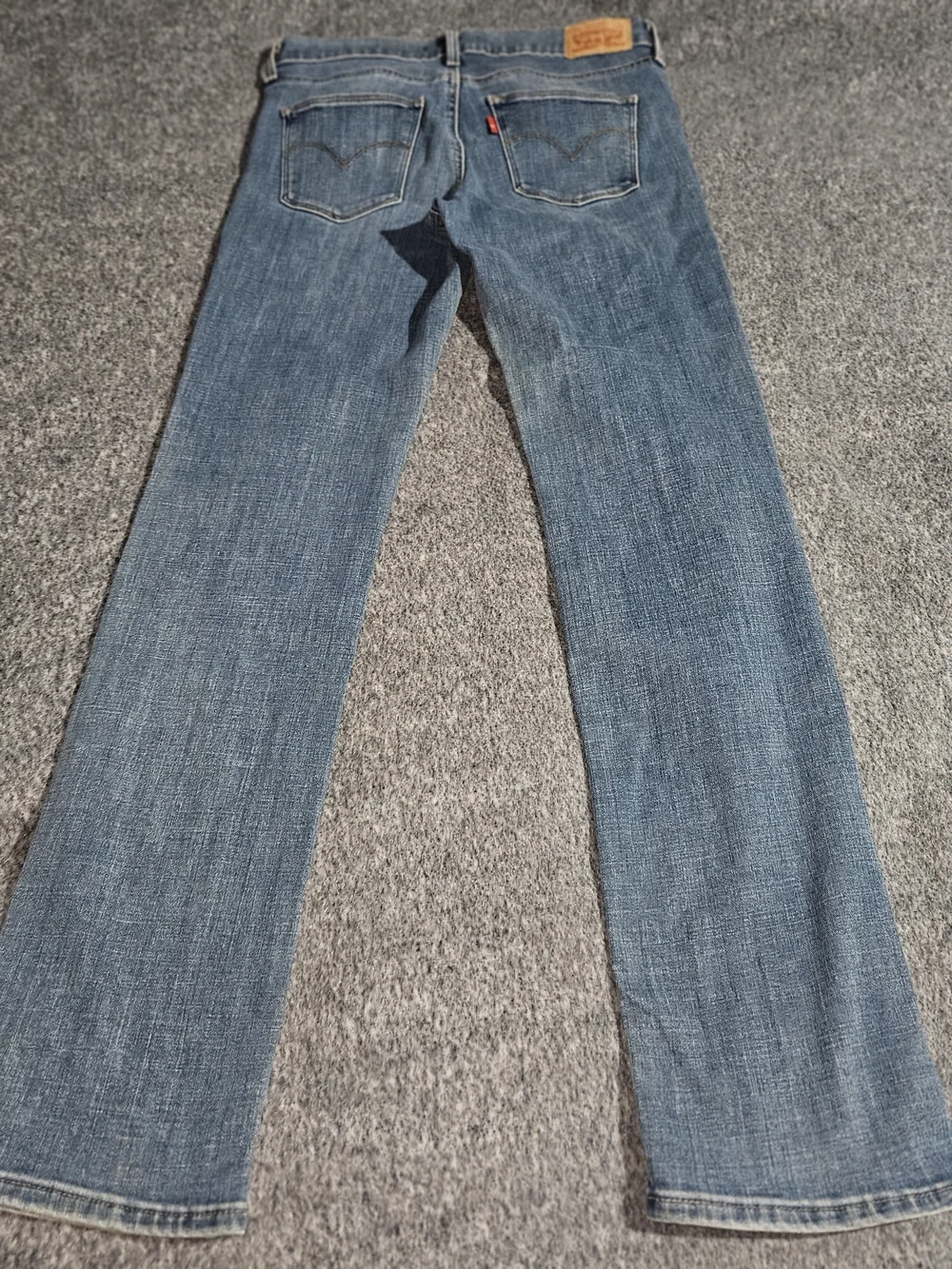 Levis Strauss slim straight