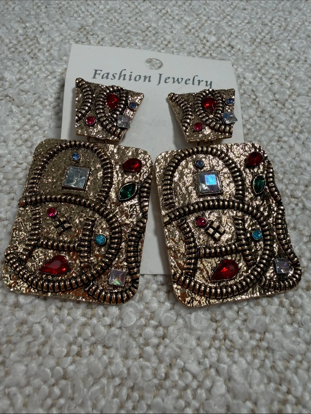 Fashion Jewelry gold tone