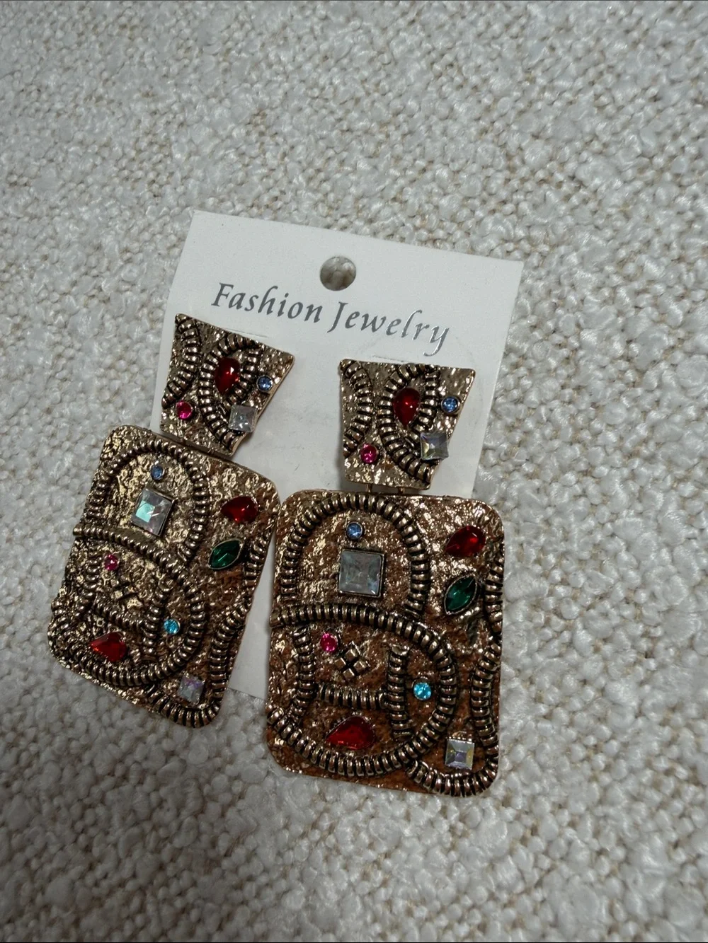 Fashion Jewelry gold tone