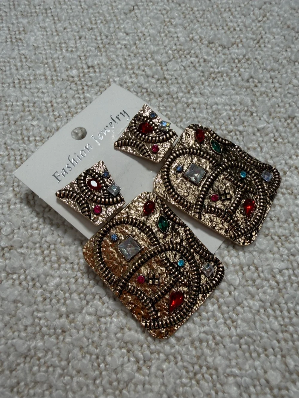 Fashion Jewelry gold tone