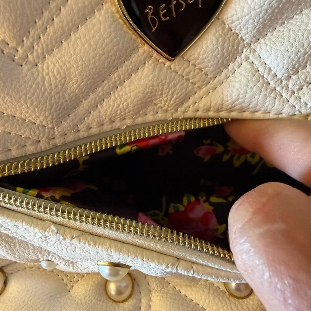 Betsey Johnson chic cream
