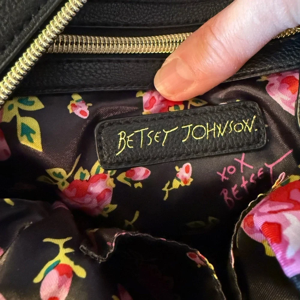 Betsey Johnson chic cream