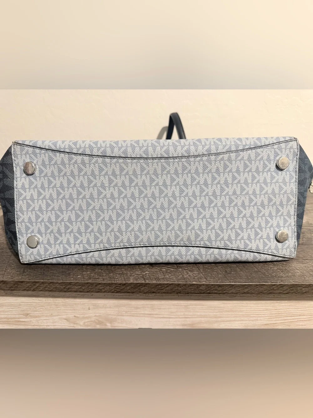 Michael Kors structured purchasing trim