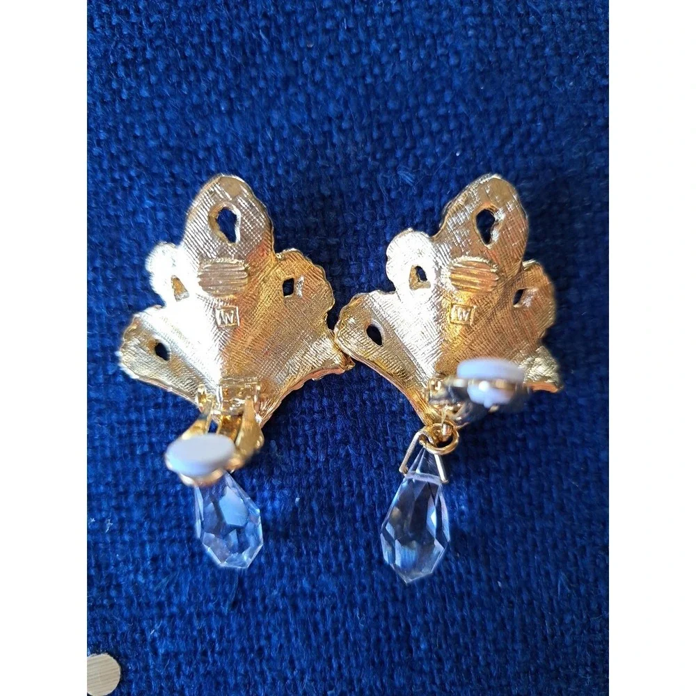 Vintage Goldtone Clip On Earrings 