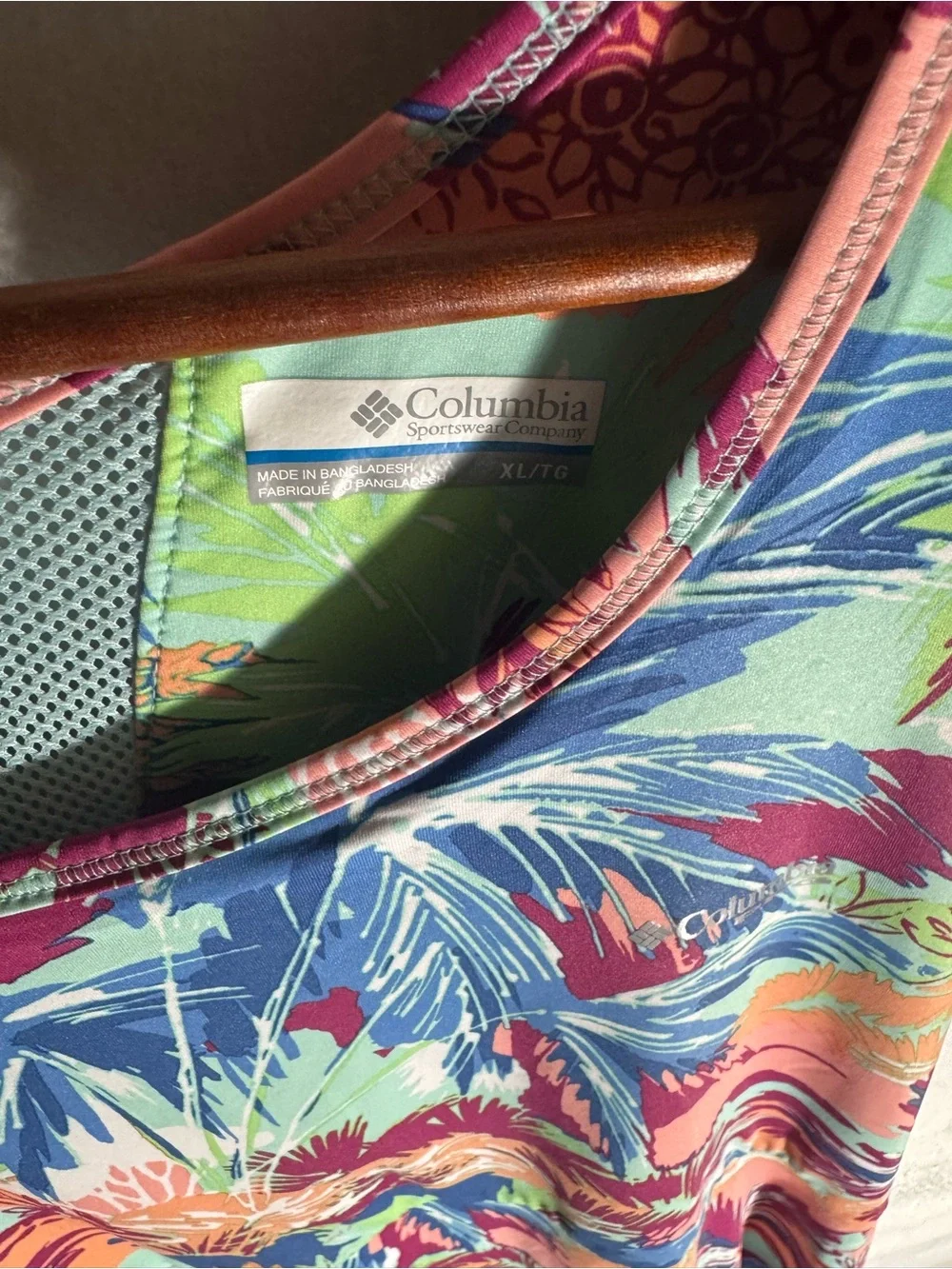 Columbia Sportswear Company dress tropical